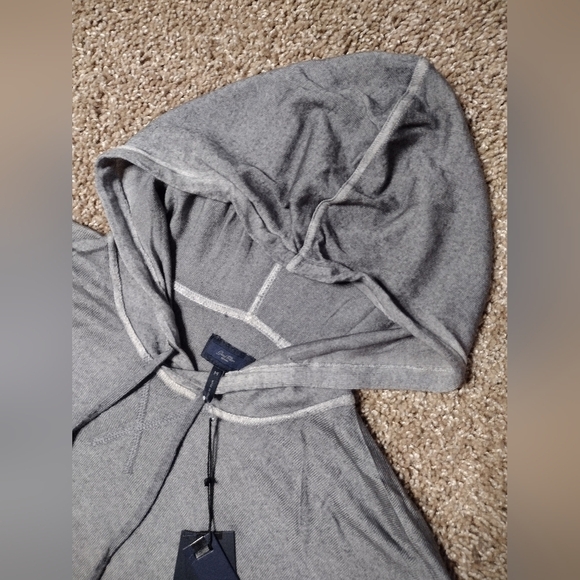 Good Man Brand Extra fine Merino Wool Pullover Hoodie NWT - Picture 10 of 11